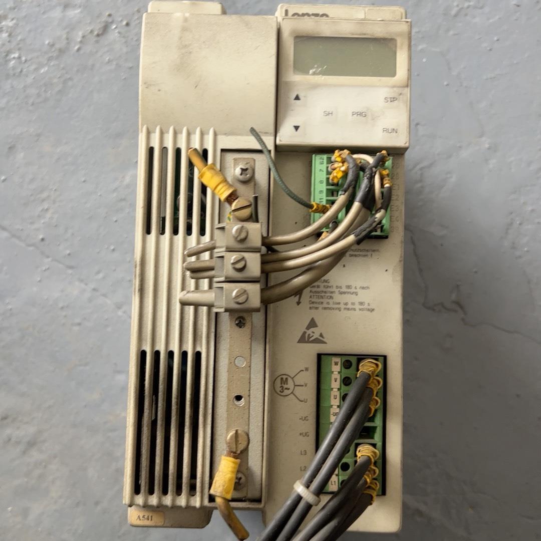 （设备配件）伦茨变频器evf8218-e,成色如图功能包好，带面板，11