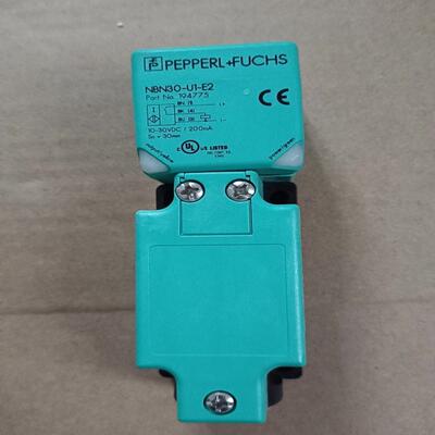 PEPPERLFUCHS 倍加福接近开关  NBN30－U