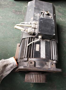 议~AMK DH10-40－4－IBF  伺服电机 重量67kg
