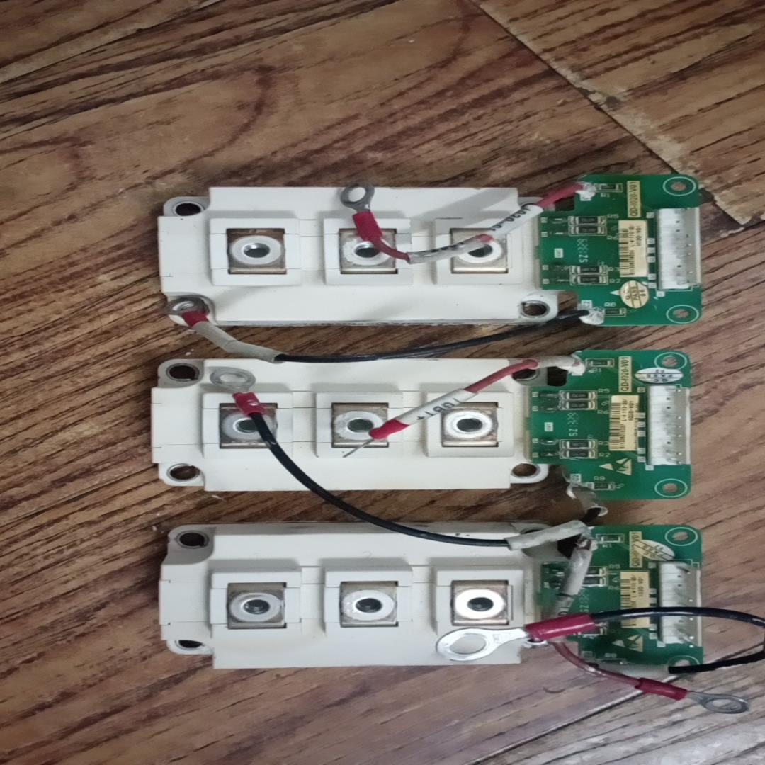 （设备配件）Infineon   FF450R12KT4拆机三块标价是一