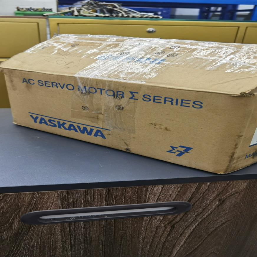 安川SGM7G-13AFC61伺服电机，全新安川7系1.3k