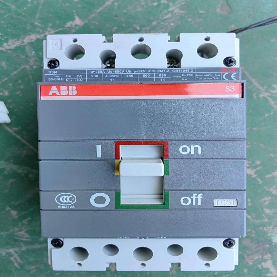 （设备配件）ABB塑壳断路器，S3N  3P250A