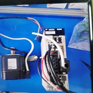 安川伺服电机SGMAV 02ADA61和驱动器SGDV