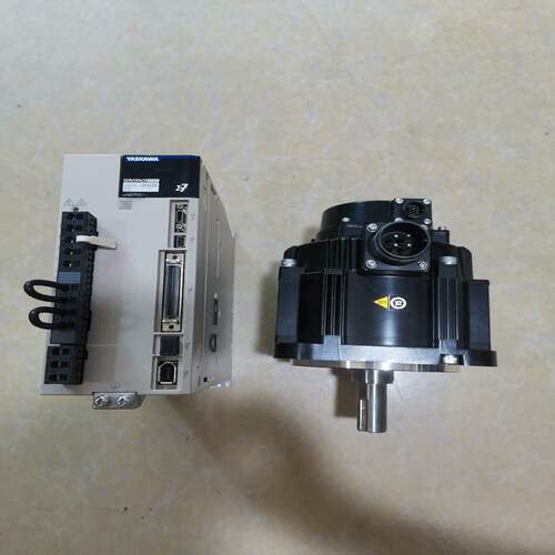 [德峰]拆机安川驱动器和马达一套SGD7S-7R6A00B202+S