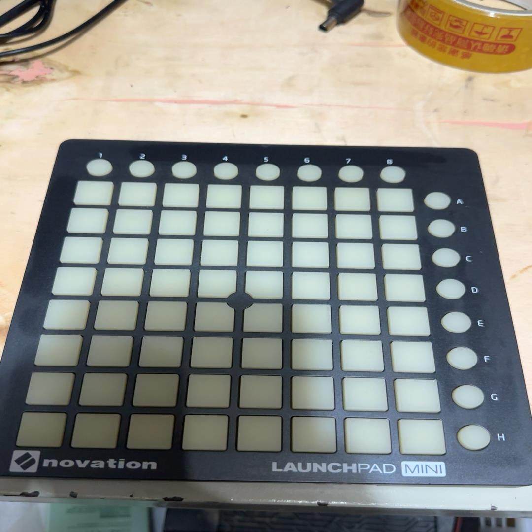 （设备配件）novation LaunchPad 2代 RGB 打击垫