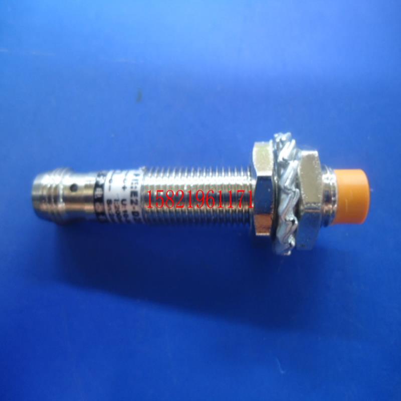 M8非麦入式接插式接近开关 PNP/NPN E2-D2NK-L 10-30V 2MM