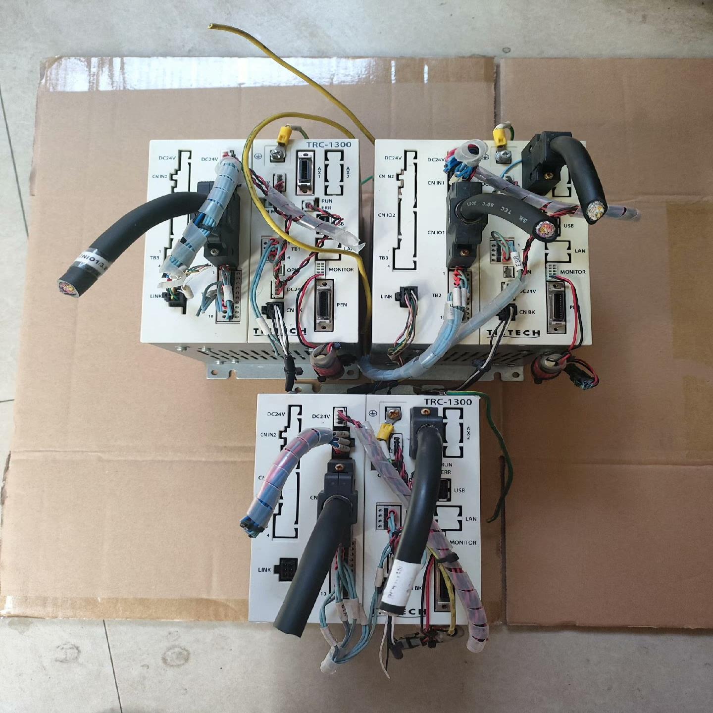 泰自达控制器，TRC-1300-1S，，功能，有