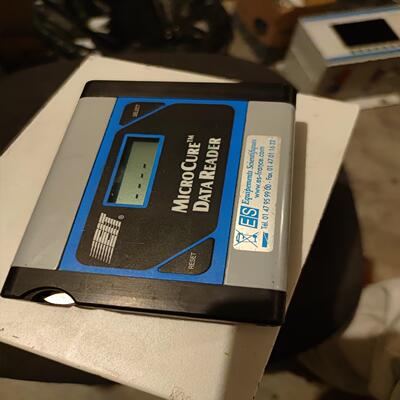 [德峰]美国能量计MICROCURE uv能量计，带MC-2辐射计能