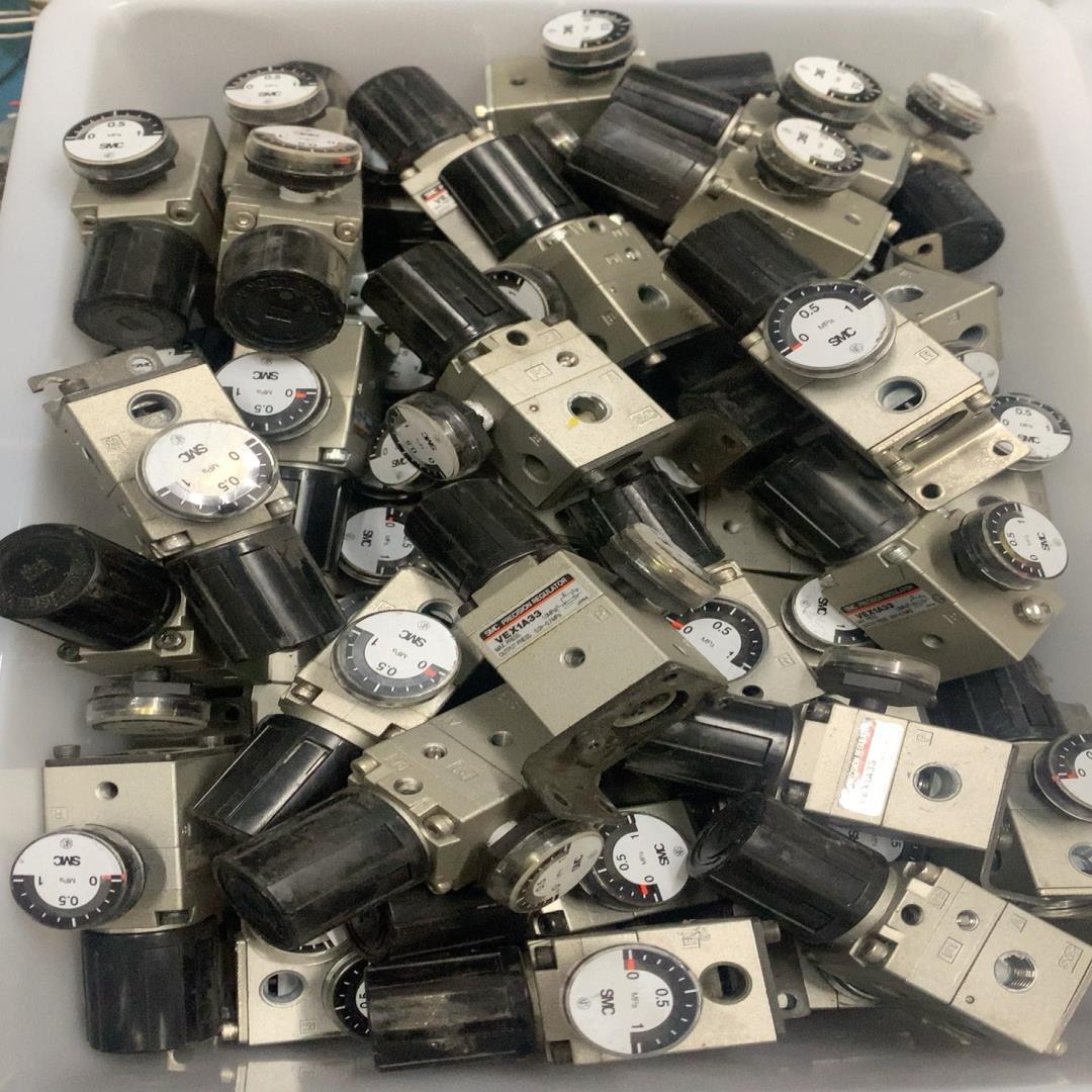 SMC解压阀VEX1A33，成色如图，，65个，