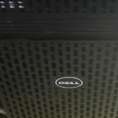 戴尔T620  硬盘：6TSAS +240GSSD 内存32