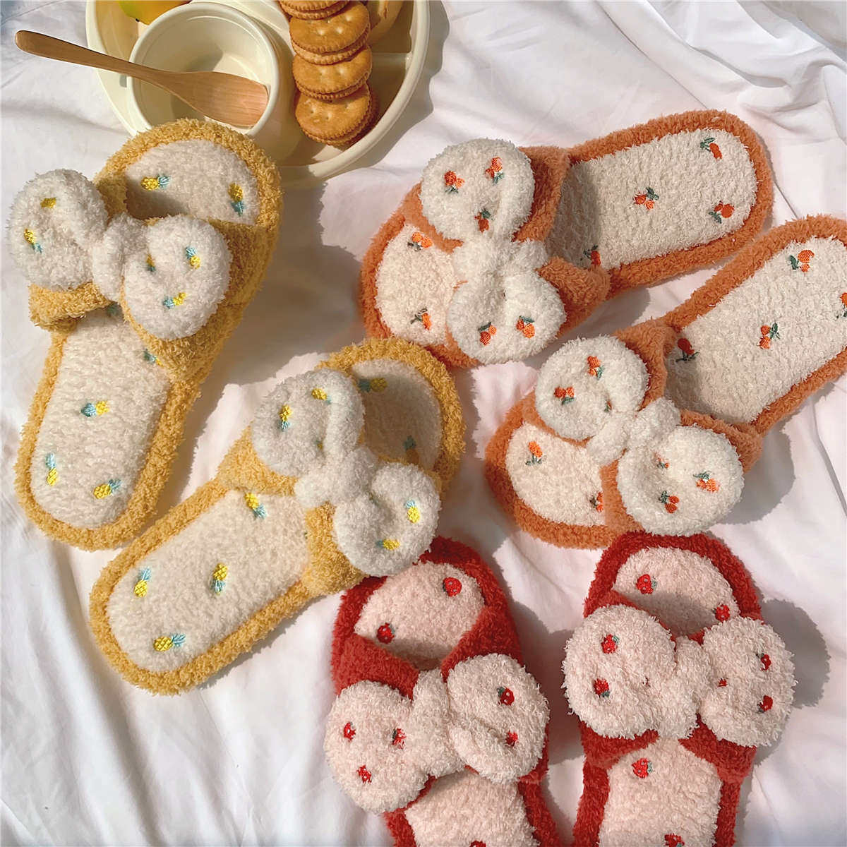 新款 韩版少女心甜美可爱蝴蝶结棉拖鞋女秋冬时尚学生居家毛绒月