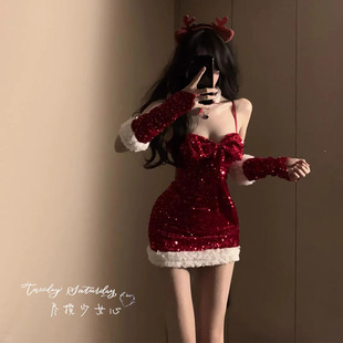 尽揽少女心 圣诞战袍性感圣诞穿搭性感亮片吊带包臀裙cos圣诞套装