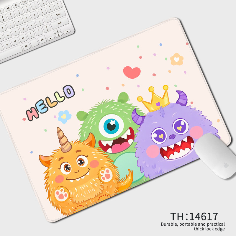 毛球小怪兽鼠标垫小号办公桌垫女笔记本电脑键盘垫子锁边软垫卡通