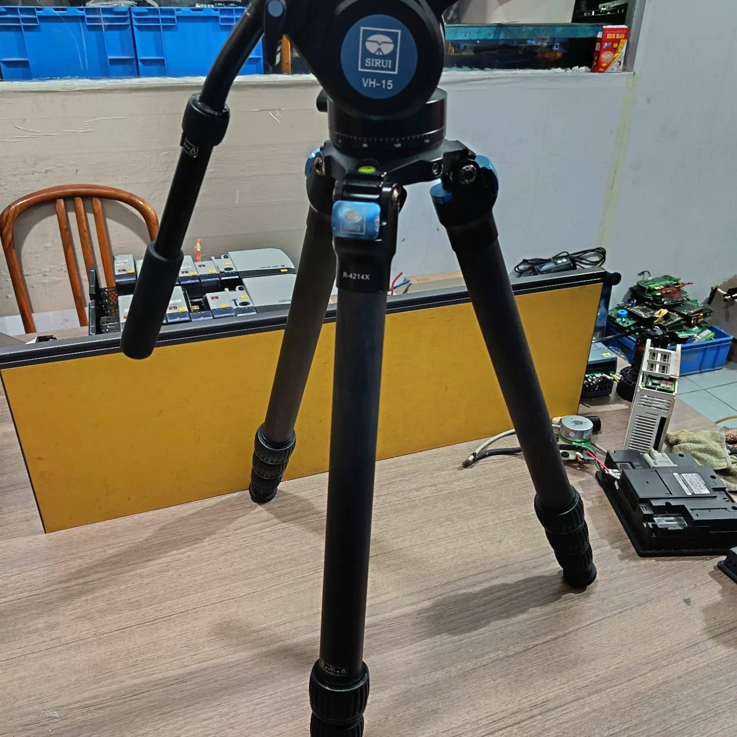 可维修SIRUI思锐VH-15液压云台带手柄，配套思锐R-4214