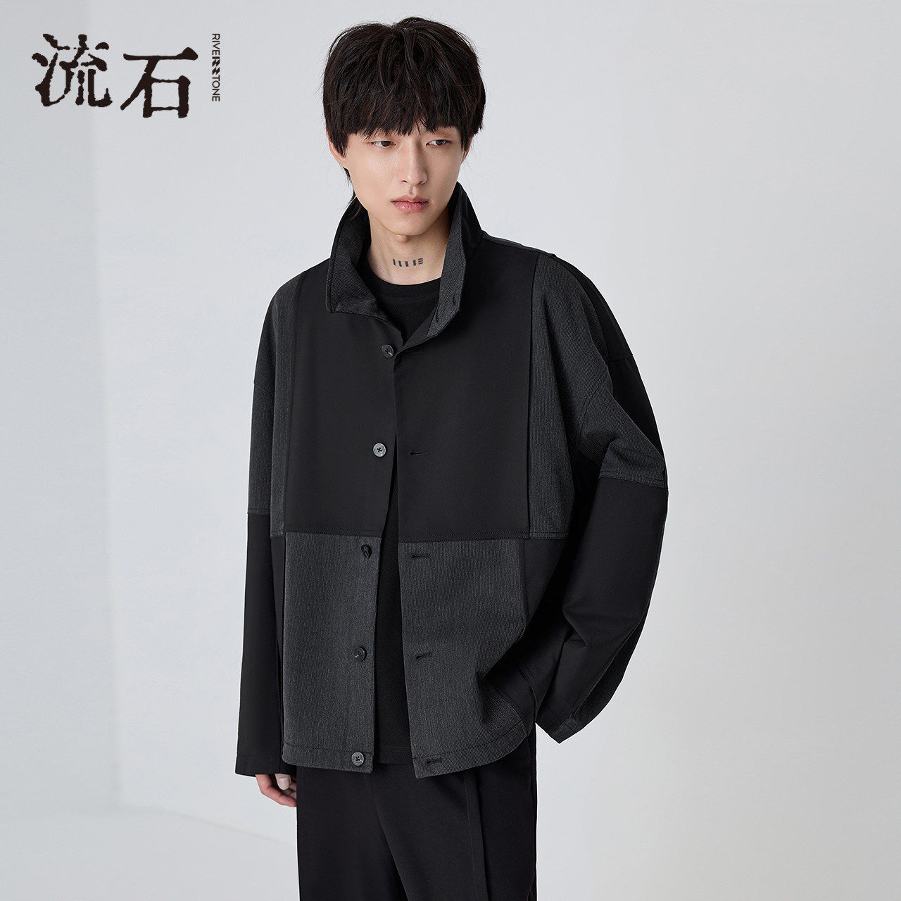 流石男装高端时尚宽松翻领外套2026春季新款男生拼接撞色短款夹克