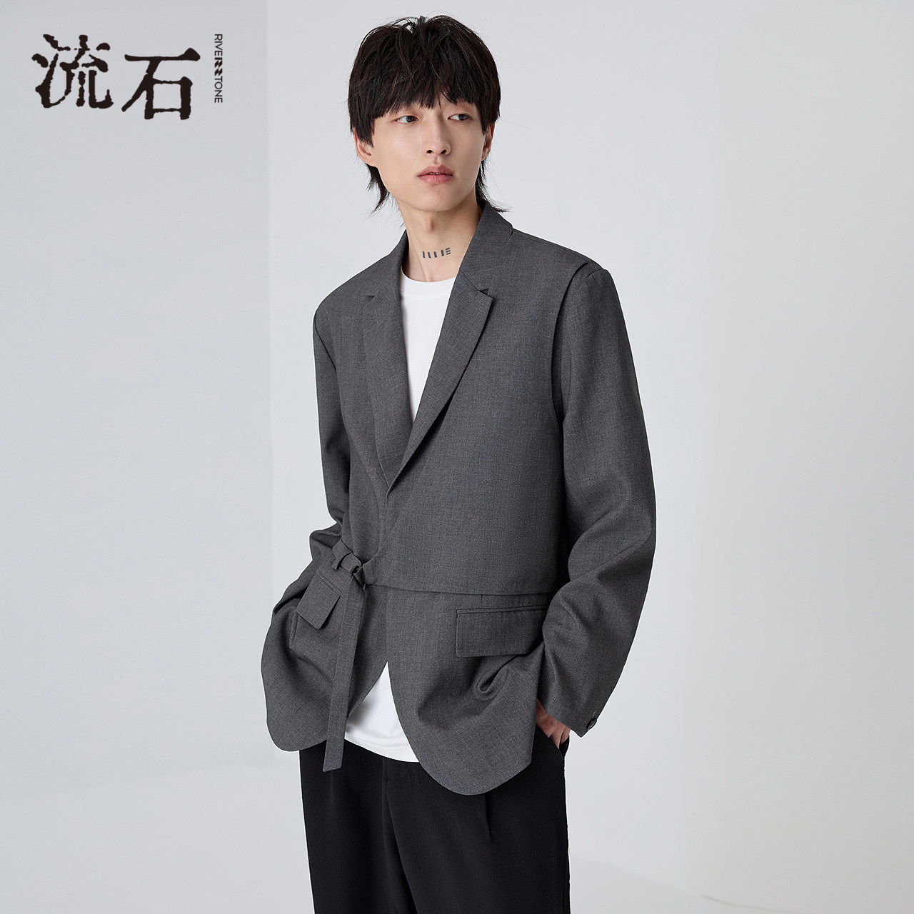 流石男装春装设计感长袖西装2026年春季新款宽松个性休闲西服外套