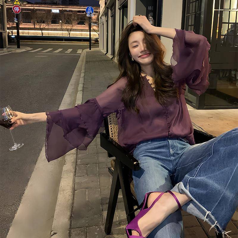 龙喜儿 轻奢高级感雪纺衫女春夏宽松荷叶边纯欲喇叭袖衬衫上衣