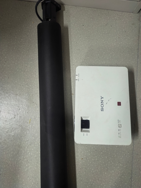 1月15日上海嘉定办公设备一批网络拍卖公告