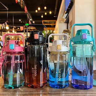 精选2000ml大容量水杯女新款2024耐高温带刻度塑料吸管杯男款运动