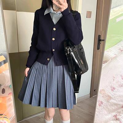 葵jk毛衣红针织色短款收腰开衫外上套女秋外搭子学院风OLO制服衣