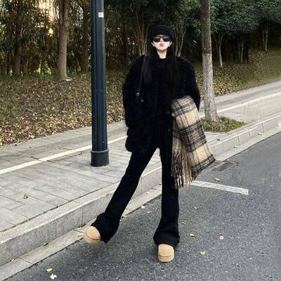 黑春色修身微喇WYKZ2410叭仔裤女2025牛秋新款高腰显瘦小个裤子韩