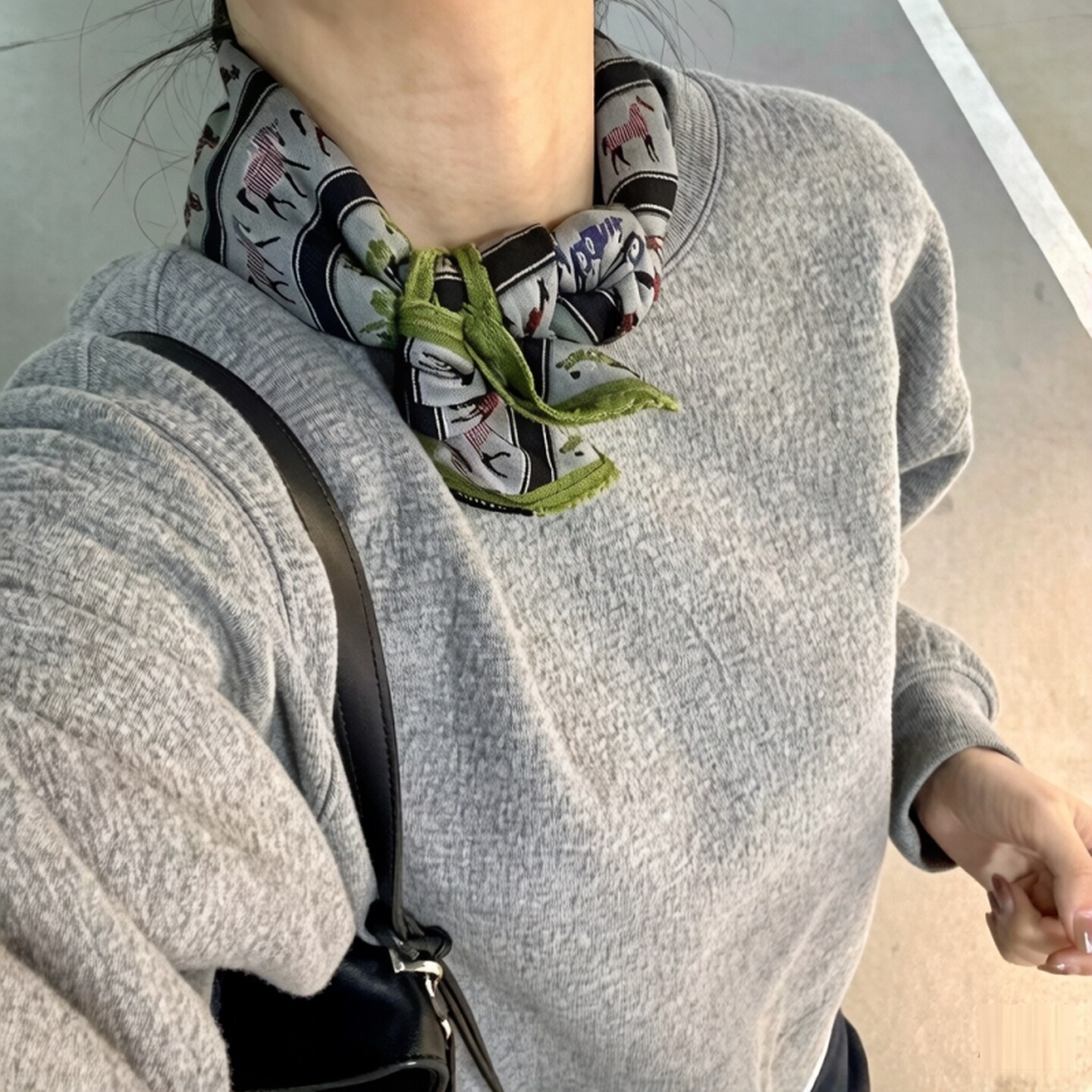 小方巾丝巾女复古绿色小马丝巾高级感方巾西装系脖领巾春夏款装饰