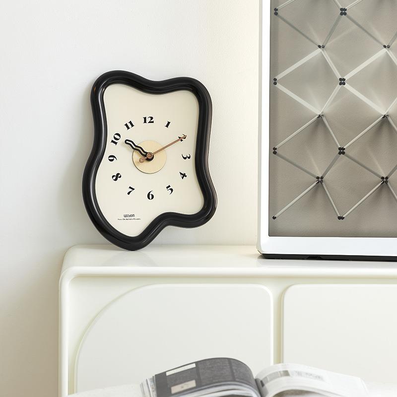 wozoom屋准奶油风客厅挂钟现代简约钟表家用餐厅大气时钟挂墙