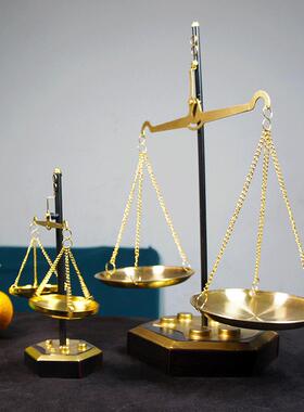 创意天平秤全金属桌面装饰摆件律师办公商务礼品手工艺品书房摆