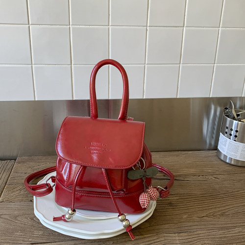 韩国小众少女迷你双肩包2026新款百搭通勤学生上课红色精致小背包