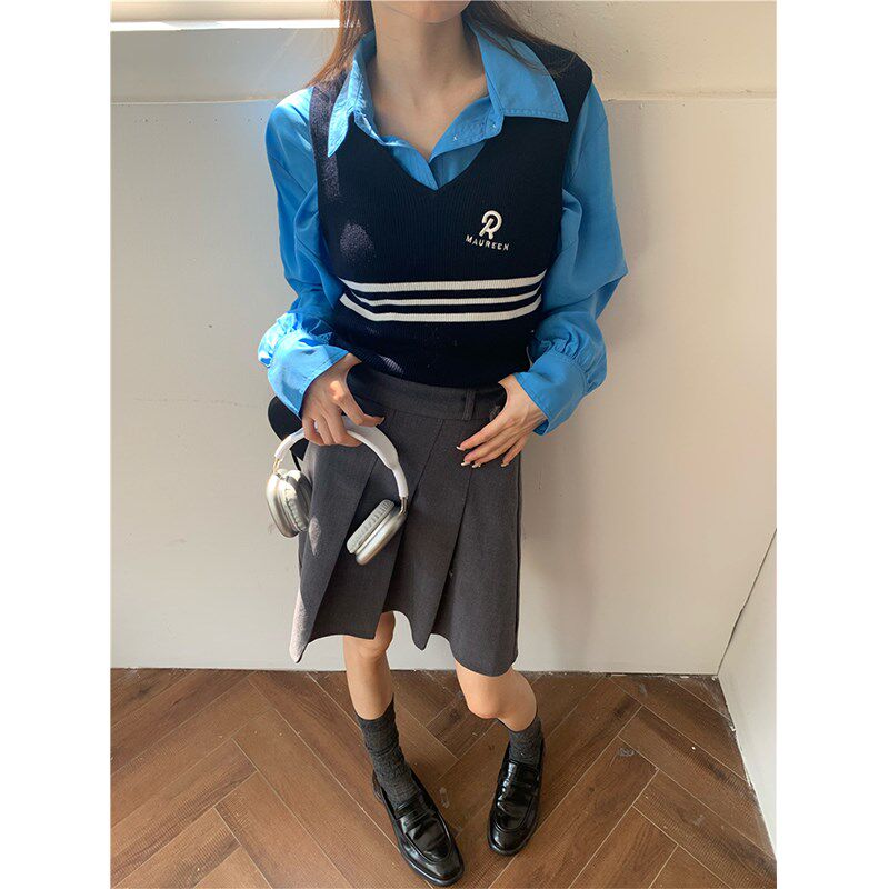 速发V领针织马甲背心短古2024春秋刺绣叠穿肩坎小美式复款上衣