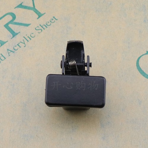 适东风小康K17C32V22五菱之光6371 6376 6400玻璃锁钩中门窗锁扣