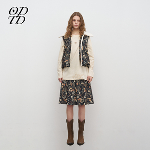 斜袋灯芯绒印花面包90鹅绒羽绒马甲 ODTD25秋冬新款 设计师女装