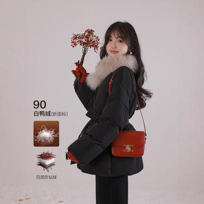 亮世秋羽绒服2025新款韩系氛围腰带女短款90白鸭绒冬季收腰外套百