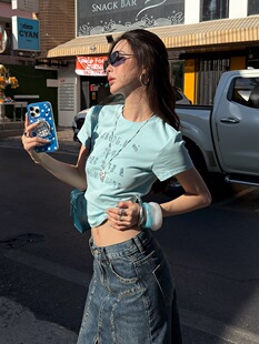 打底T恤上衣 「 圆领字母印花短款 」MMFISH 26T078 2.24春夏新品