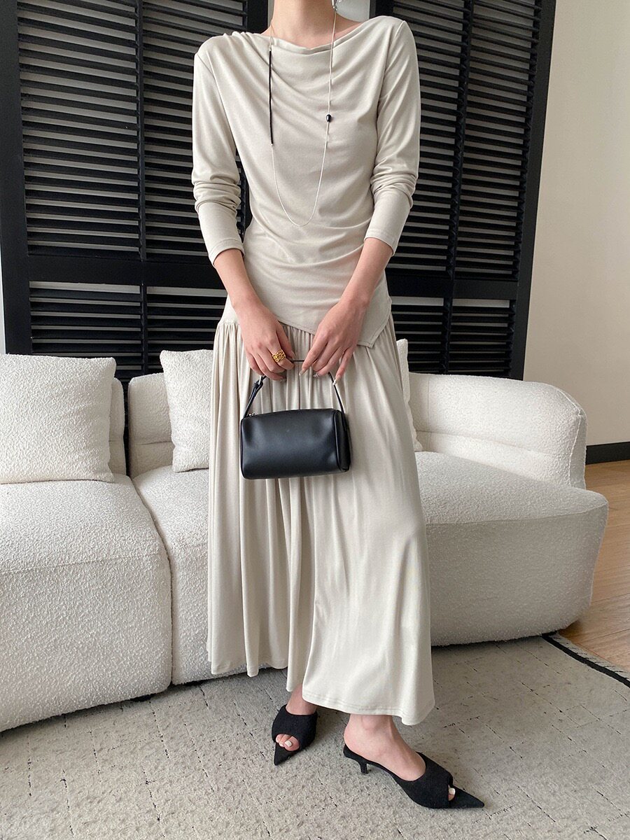 司南 早春新款 天丝棉混纺纸片人一字领打底衫半身裙套装 SN8635