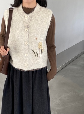 江左 韩系甜美风麦穗花朵针织马甲背心女秋慵懒风叠穿上衣 20672