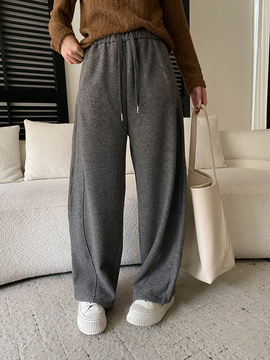 司南 松弛模范生 加绒加厚松紧腰抽绳弯刀剪裁阔腿休闲裤 SN8367