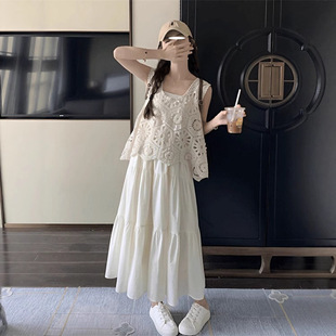 度假风钩花镂空马甲女夏季复古无袖短款上衣叠穿吊带连衣裙两件套