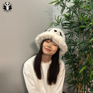 送女朋友礼物熊猫帽子可爱毛绒帽成都旅游纪念品伴手礼年会商务