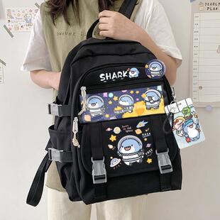 新款肥肥鲨书包周边双肩包卡通可爱男女学生休闲黑色背包初中