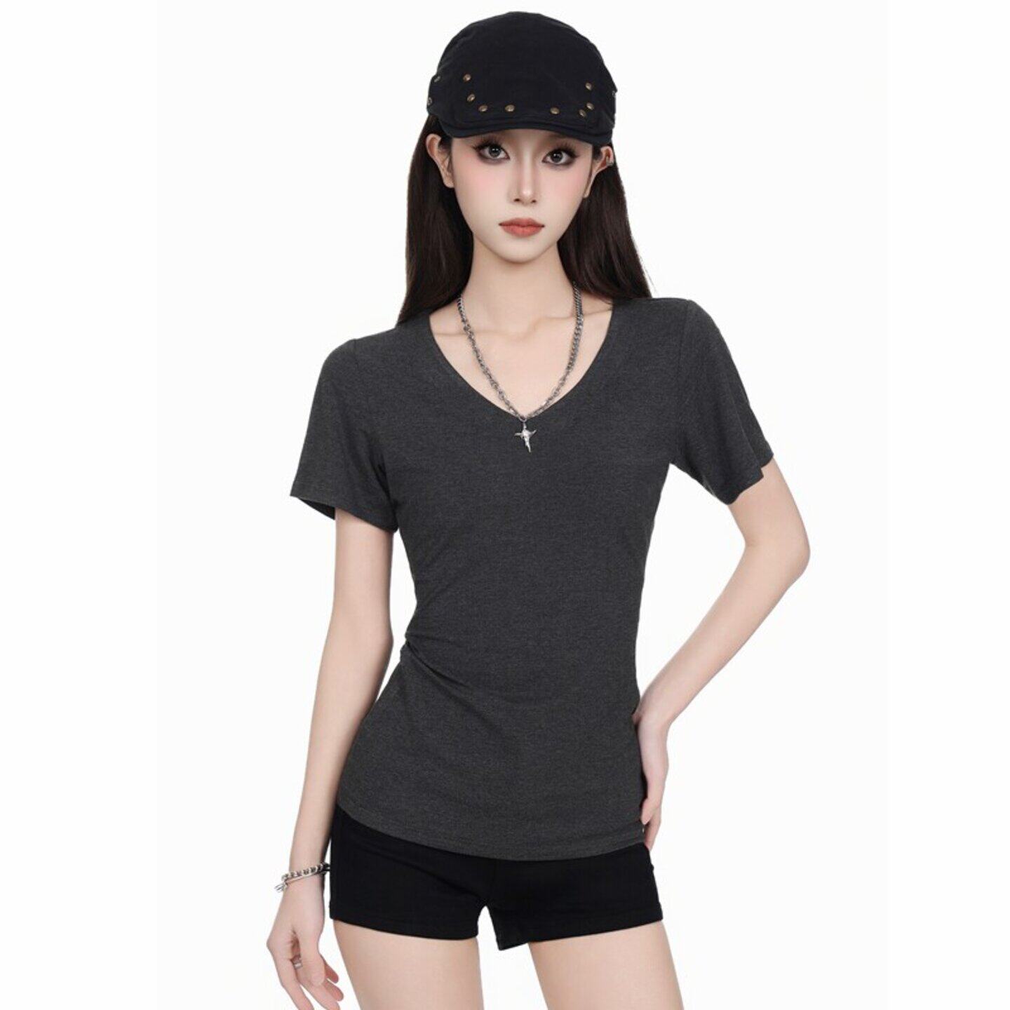 灰色辣妹风V领短袖T恤女2026夏季韩版正肩收腰显瘦修身内搭上衣