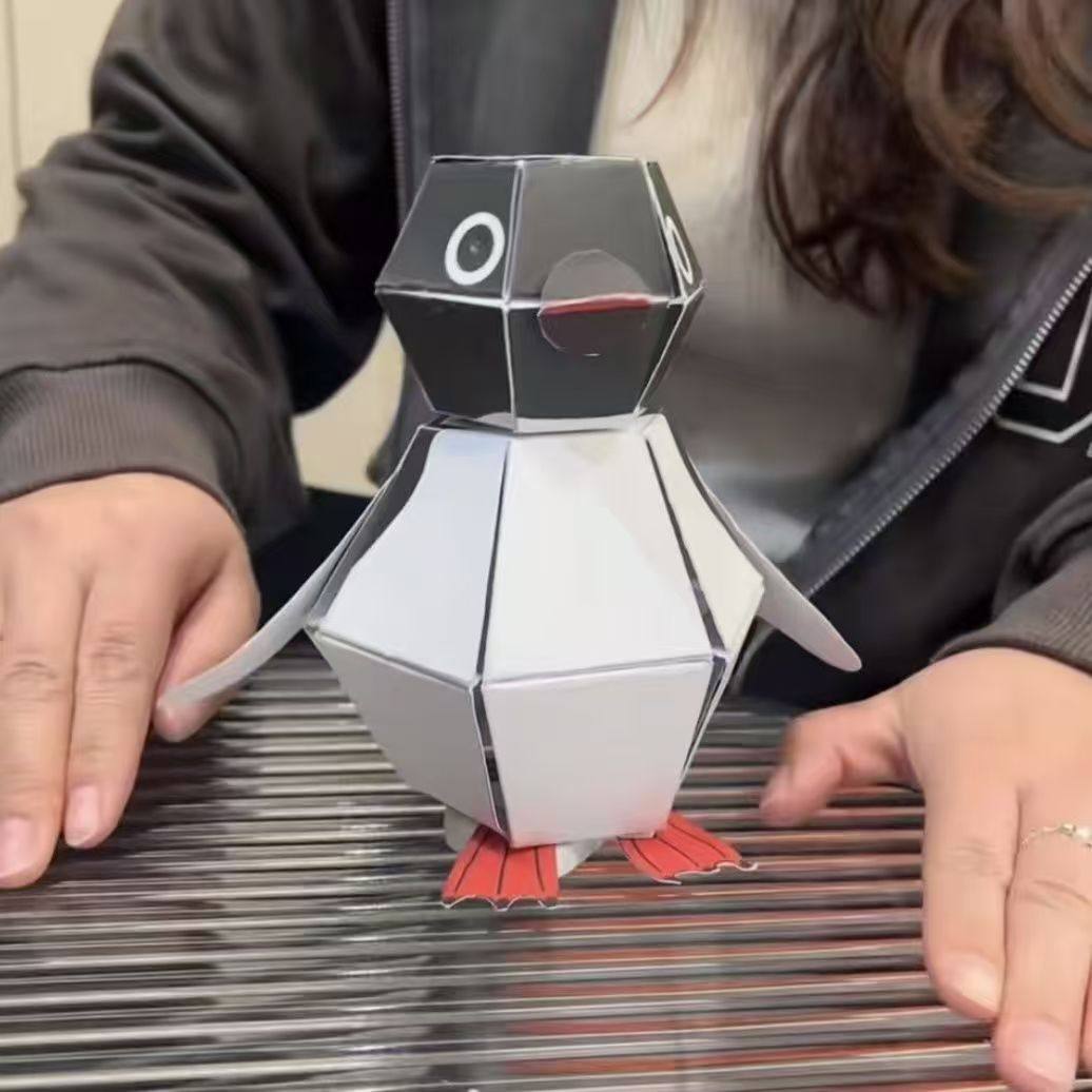3D立体折纸弹跳企鹅动物模型
