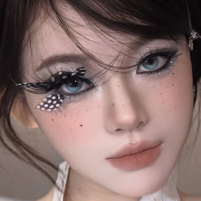 蝴蝶振翅眼妆超仙粉色波点羽毛假睫毛纤长自然出片妆容眼部装饰