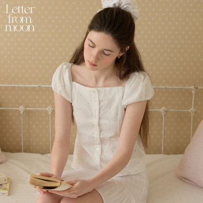 Letter from moon&Daisy Clique联名泡泡袖优雅甜美修身方领衬衫