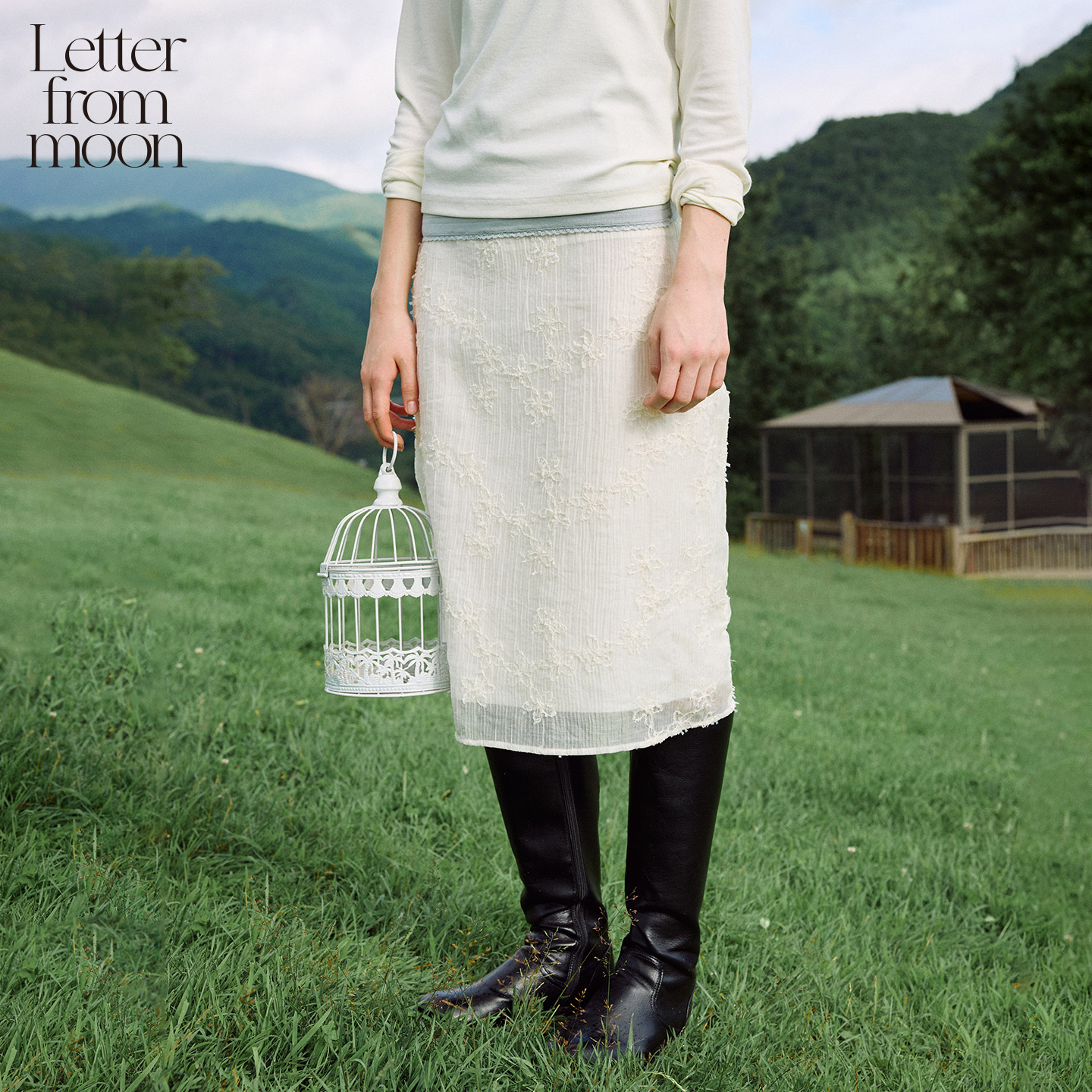 Letter from moon 小清新碎花蕾丝裙2026秋季新款直筒优雅半身裙