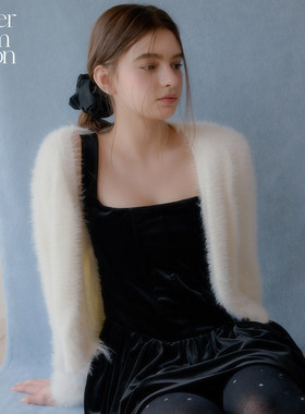 Letter from moon V领开衫2025年冬季新款休闲舒适通勤女上衣外套