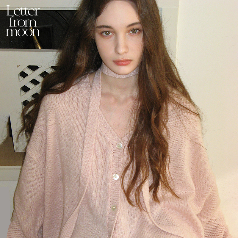 Letter from moon设计款V领羊毛开衫2024冬季新款温柔宽松毛衣女