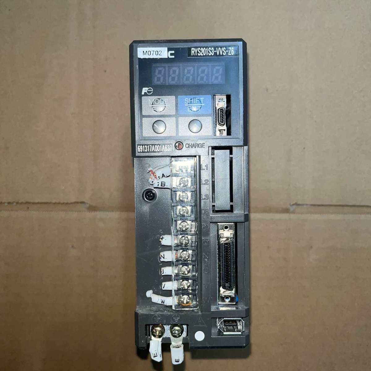 RYS201S3-VVS-Z6 伺服驱动器