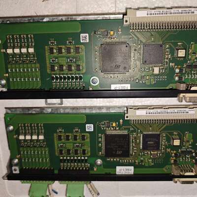 sew变频器板卡，dip11b，共两张，功能测试正常，成色漂