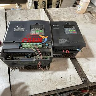 变频器功能正常成色看图片1 康沃变频器55kw两台原装